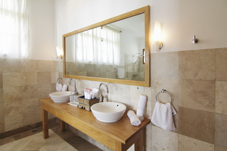 Bathroom 5, Sea Dream Resorts, Dauin