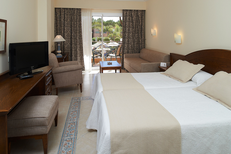 Bedroom 3, Hipotels Barrosa Garden, Cádiz