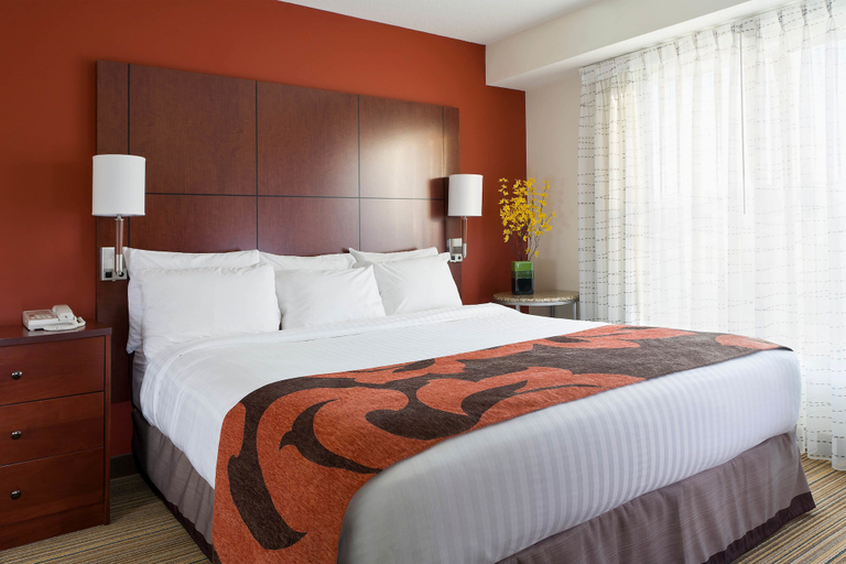 Bedroom 3, Residence Inn by Marriott Rockford, Winnebago