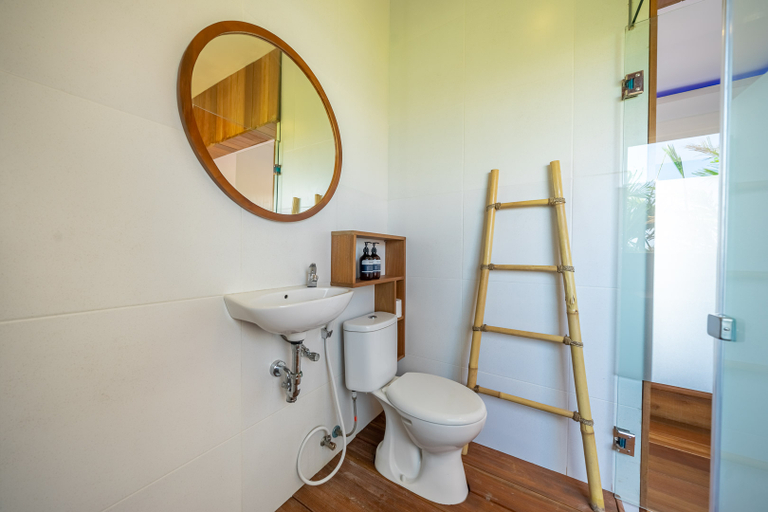 Bathroom 5, ZenDen, Badung