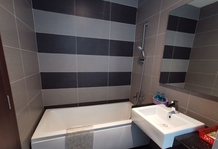 Bathroom, HomeStay D'Esplanade - Sweet Home, Johor Bahru
