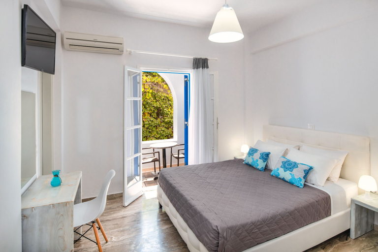Bedroom 4, Villa Kavallaris & Apartments, South Aegean