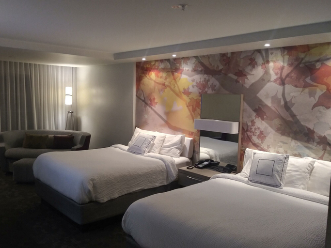 Bedroom 4, Courtyard by Marriott Lenox Berkshires, Berkshire