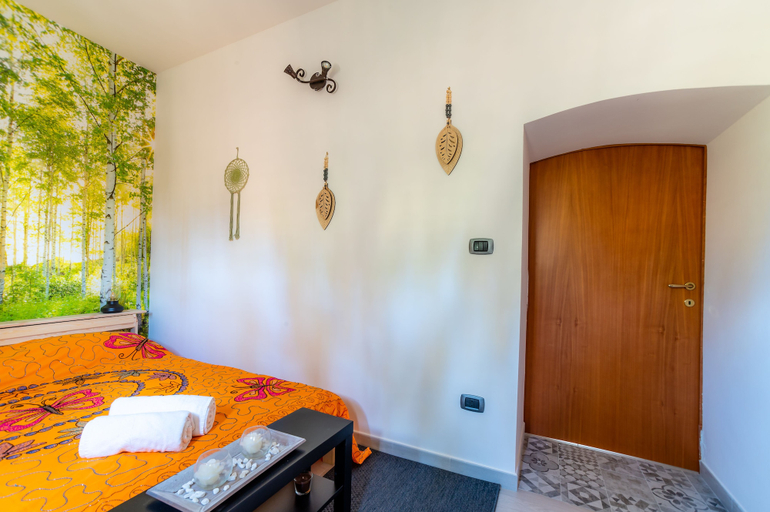 Bedroom 4, La Maison-D B&B, Bari