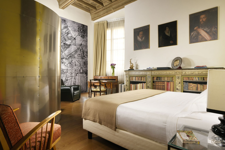 Bedroom 4, Leone Blu Suites | UNA Esperienze, Florence