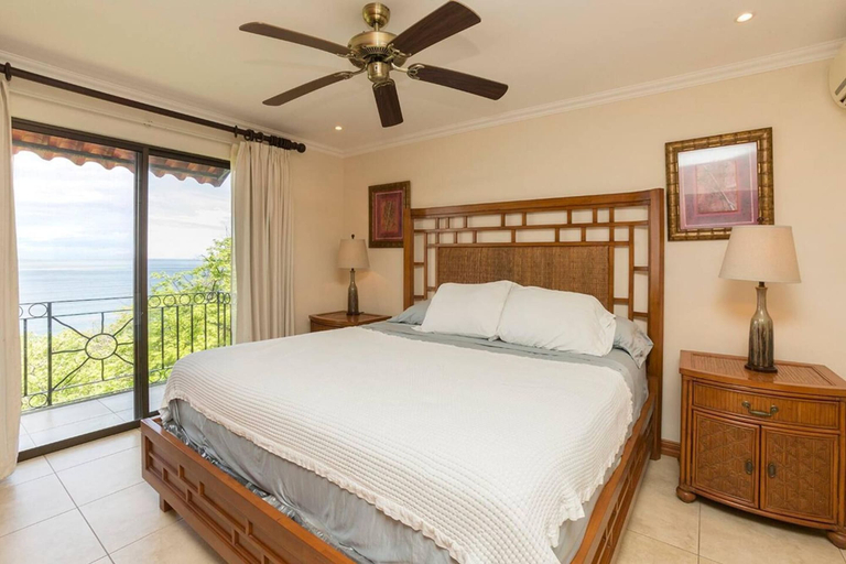 Bedroom 3, Luxury 4th-floor Suite With Pool and Endless Ocean Views, Santa Cruz