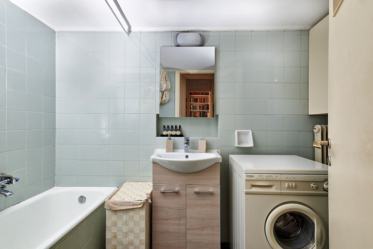 Bathroom, Kolonaki Hill View Apartment, Attica