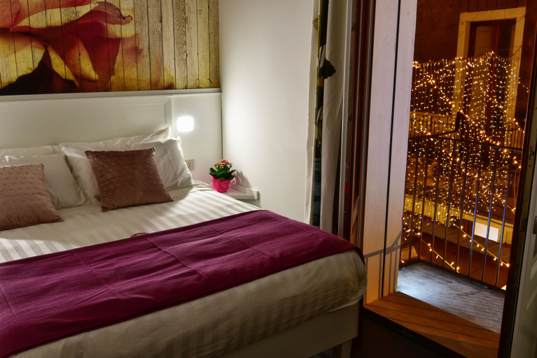 Bedroom 5, Anfiteatro Le Suites, Catania