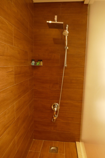 Bathroom 4, Three ONine Urban House, Beirut