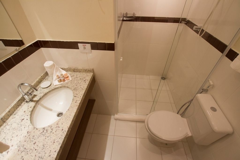 Bathroom 4, My Flat Hotel, Mogi das Cruzes