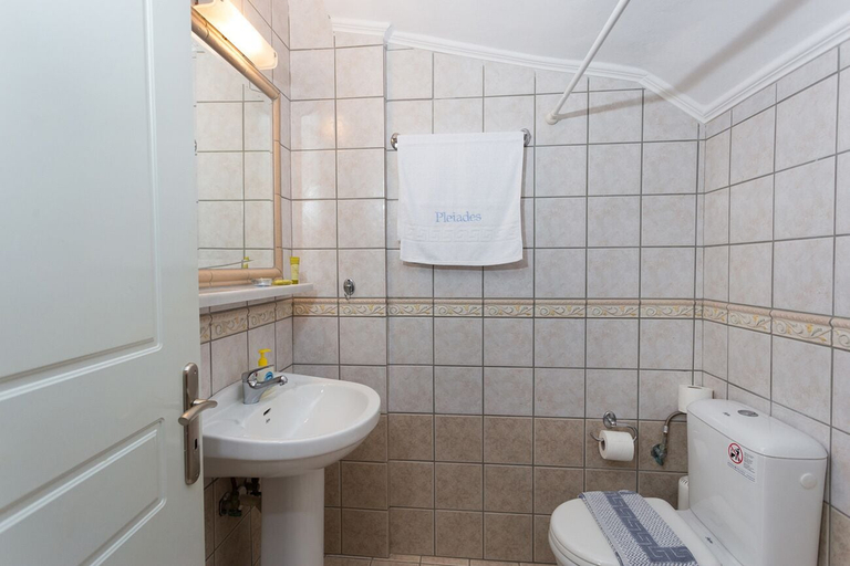Bathroom 3, Pleiades, Peloponnese