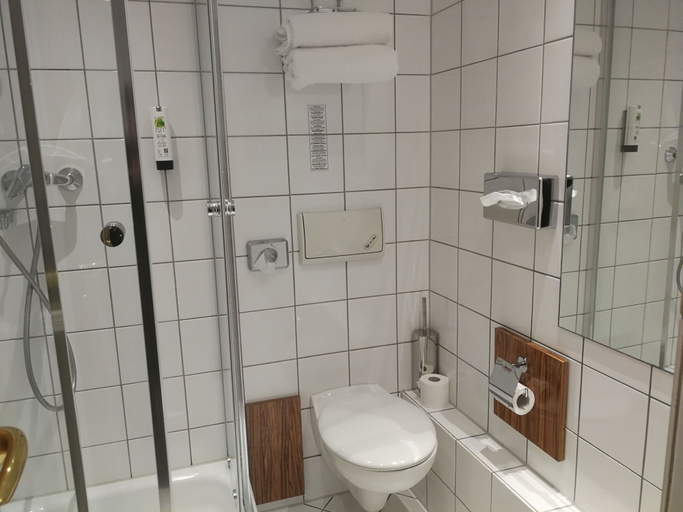 Bathroom 5, Hotel Allegro, Köln