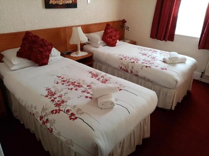 Bedroom 2, Fjaerland Hotel, Norfolk
