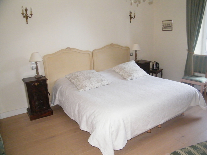 Bedroom 4, Chambres d'hôtes Château de Damigny, Calvados