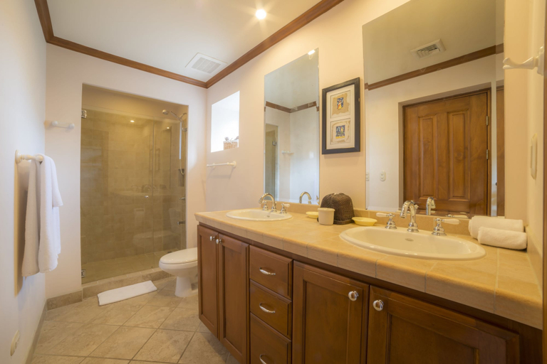 Bathroom 5, Stay In CR Los Sueños Condos, Garabito