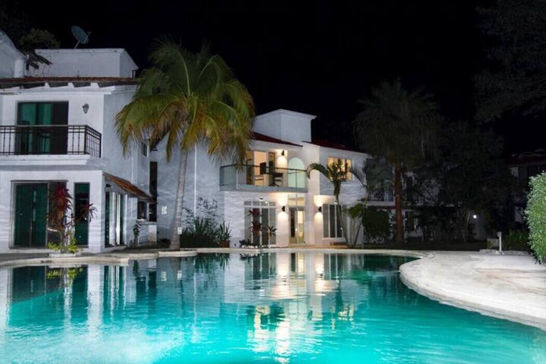 Sport & Beauty 4, Playacar Villa 10 pax ruins & beach, Cozumel