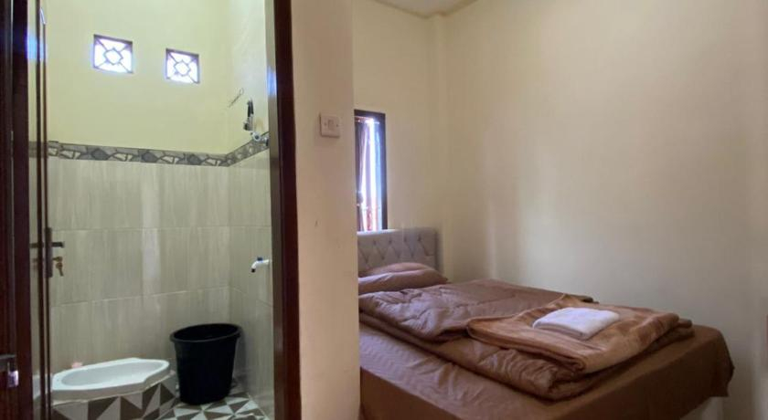 Bedroom 2, Homestay Dieng Adiputra Syariah, Wonosobo