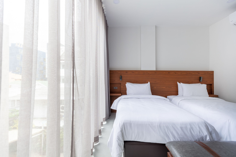 Bedroom 24
