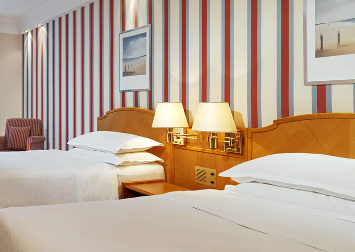 Bedroom 2, Sheraton Grand Salzburg, Salzburg