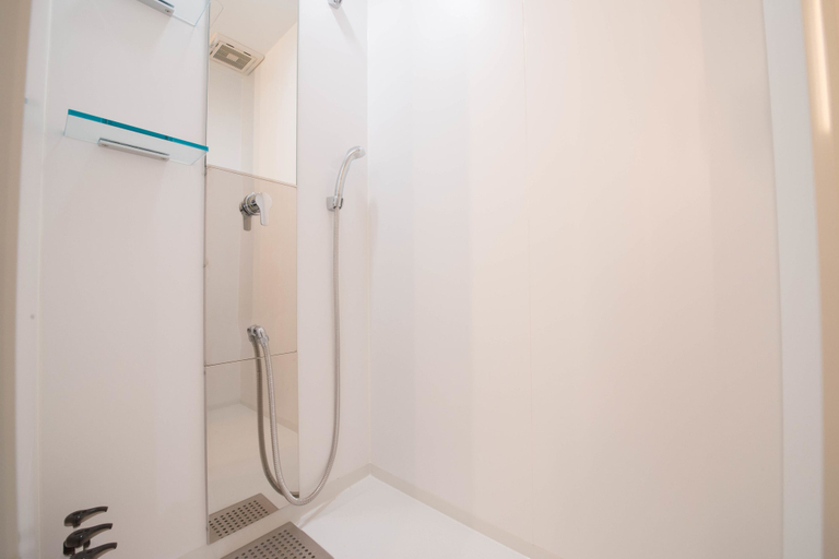 Bathroom 4, Sakura Sky Hotel, Sumida