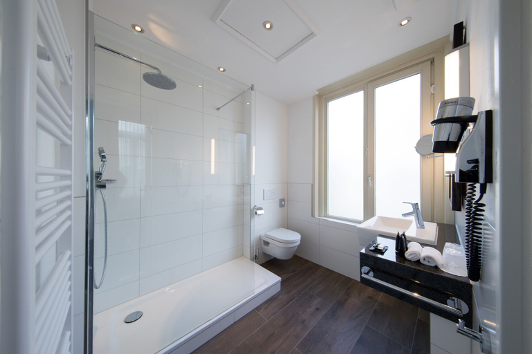 Bathroom 4, Bilderberg Grand Hotel Wientjes, Zwolle
