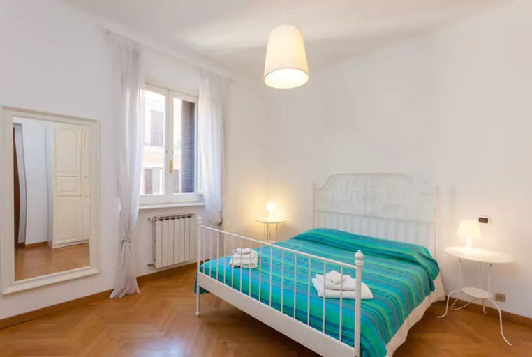 Bedroom 5, Comodo appartamento con due stanze al Colosseo, Rome