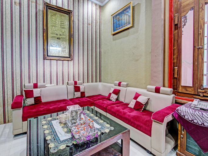 Public Area 2, Hotel O Amole Homestay Syariah, Cilacap