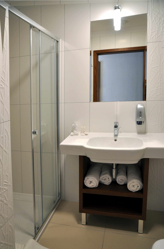 Bathroom 4, Hotel Topaz Poznań Centrum, Poznań City