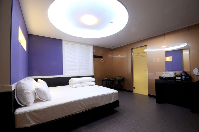 Bedroom 3, WA Hotel Nampo, Jung