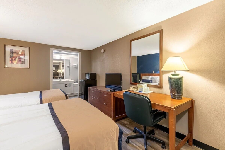 Bedroom 5, Value Inn Milwaukee Airport South, Milwaukee