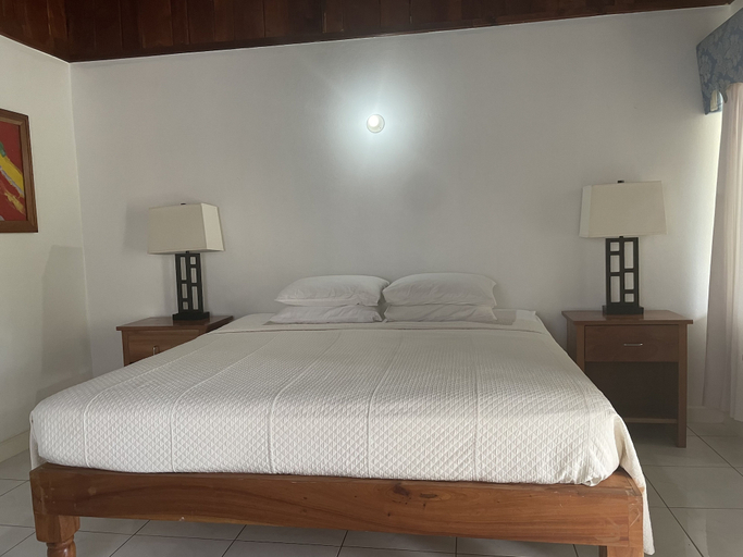 Bedroom 4, Gold Nugget Hotel