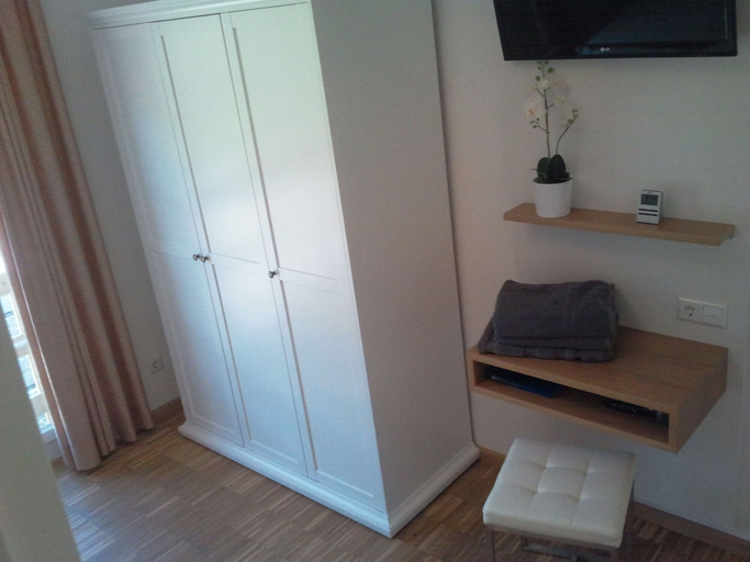 Bedroom 2, Landgasthaus zum Seysingshof, Hildburghausen