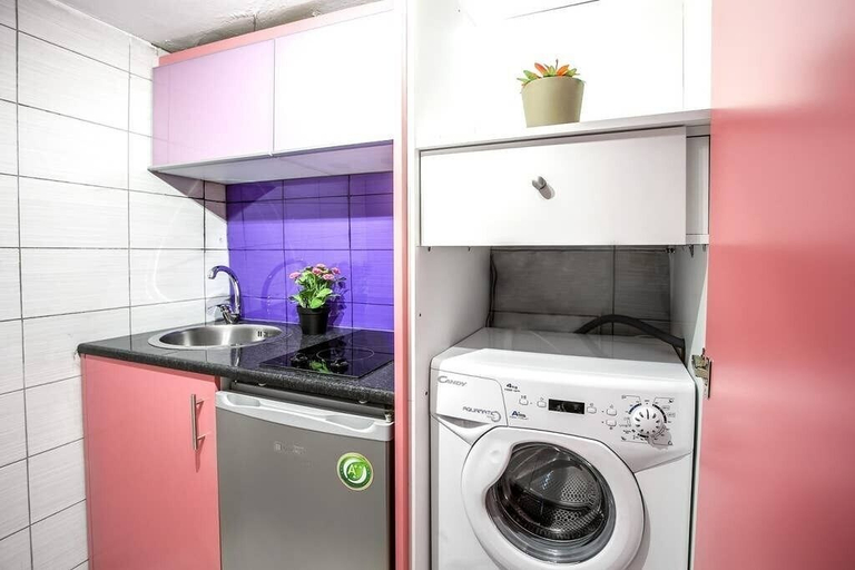 Others 4, Boutique maisonette in Athens, Attica