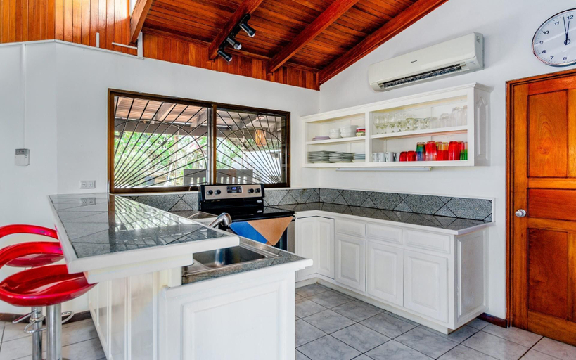 Others 5, 5-BD Beachfront, Ocean-View Hillside Home, Santa Cruz