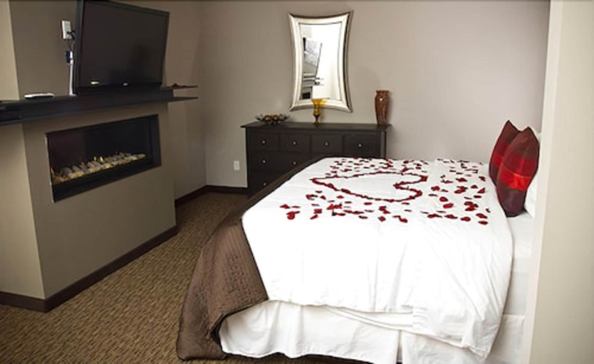 Bedroom 4, Belamere Suites Hotel, Wood