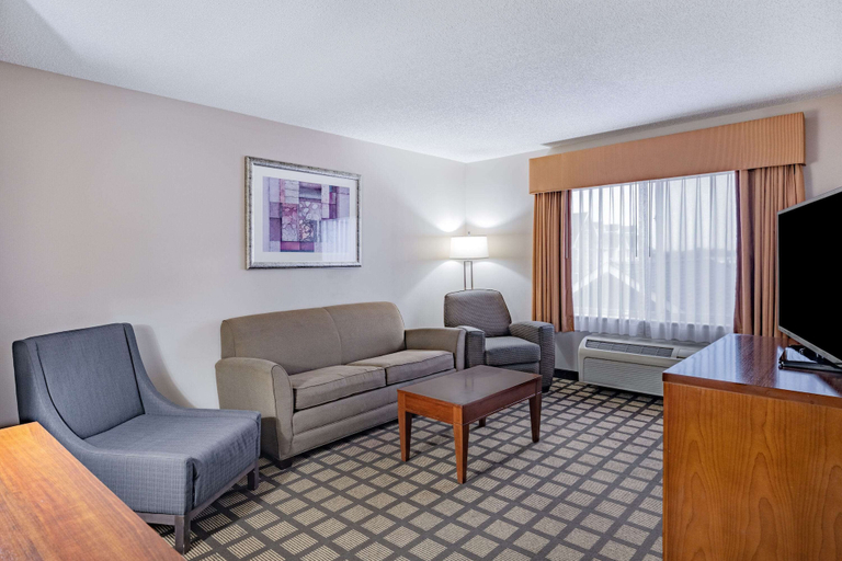 Others 5, Baymont by Wyndham Gurnee, Lake