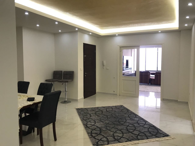 Others 5, Broumana Seaview, El Metn