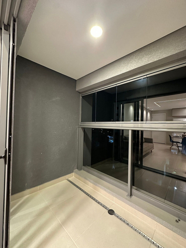 Others 5, Z Cotovia, São Paulo