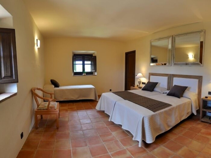 Bedroom 2, Apartamento Cal Petit, Girona