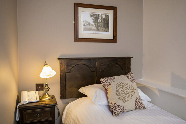 Bedroom 4, White Lion Royal Hotel, Gwynedd