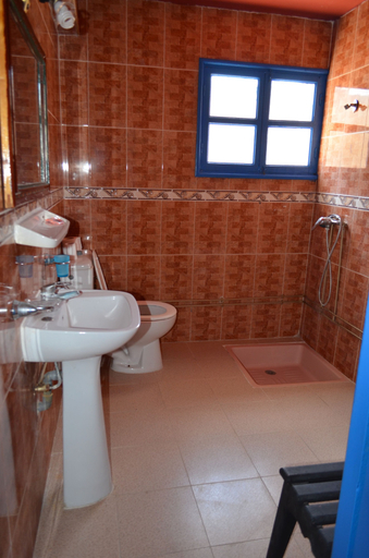 Bathroom 4, Hotel Sahara, Essaouira