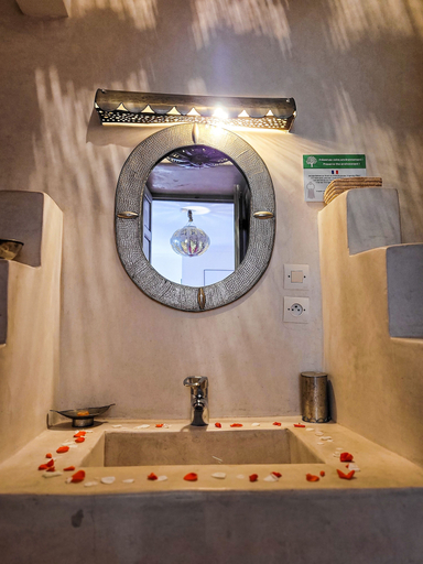 Bathroom 5, Dar Chadia, Marrakech