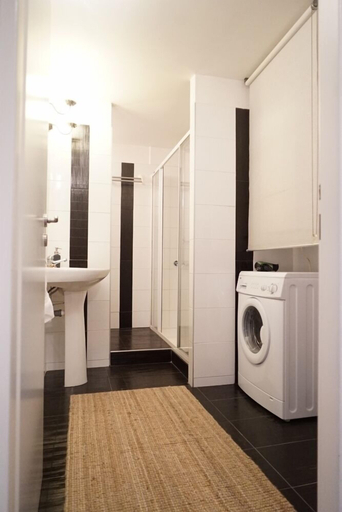 Bathroom 2, Attic Flat With Amazing Terrace, Praha 2