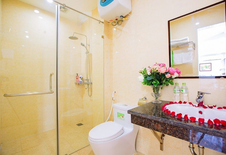 Bathroom 4, K Business 3 Hotel (Formerly Mai Hotel), Từ Liêm