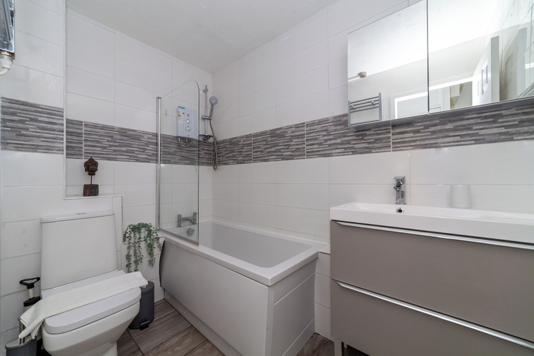 Bathroom, The Peckham Collection, London