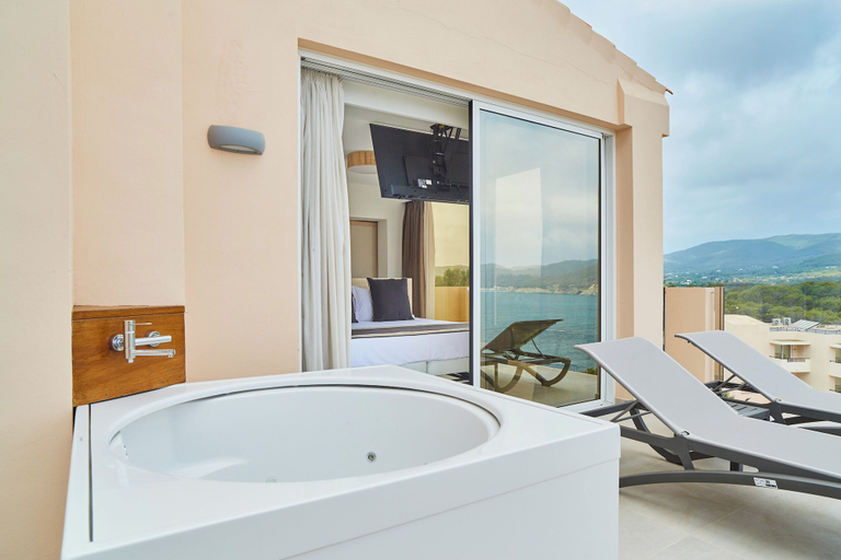 Bathroom 5, Invisa Hotel Club Cala Verde, Baleares