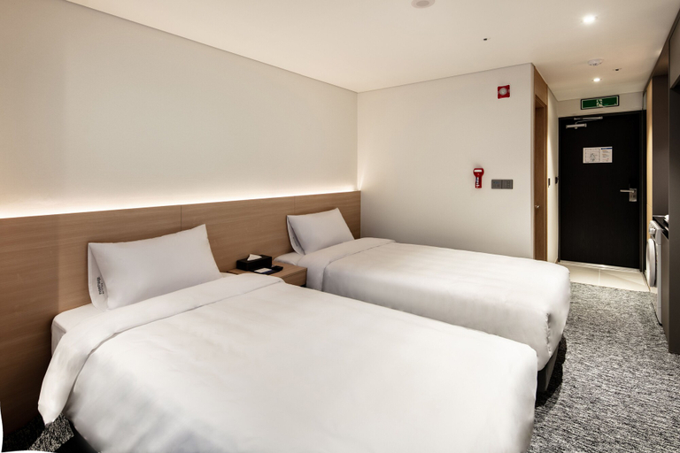 Bedroom 3, Icheon Sky Sun Hotel, Icheon