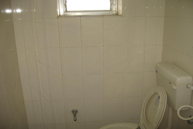 Bathroom 4, Hotel Rajdhani Plaza, Ranchi