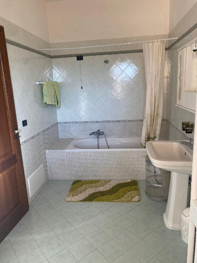 Bathroom, Villa Verde con piscina, Lecce