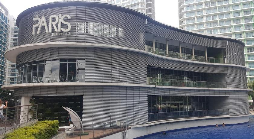 Hotel near Airport Terminal at Azure Urban Resort Residences - Beach view property, Parañaque